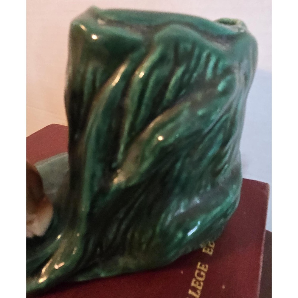 Vintage Bandit-Look Raccoon Planter, pottery, green tree stump Unique - Picture 6 of 11